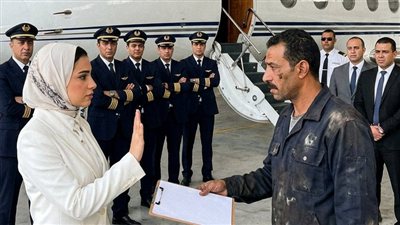 قصة مديرة شركة رفضت تدفع تصليح الطيارة