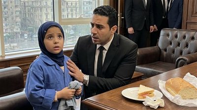 قصة  جت تنظف مكان أمها